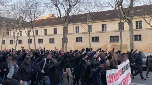 Signalement auprès de la justice après des saluts nazis dans une...